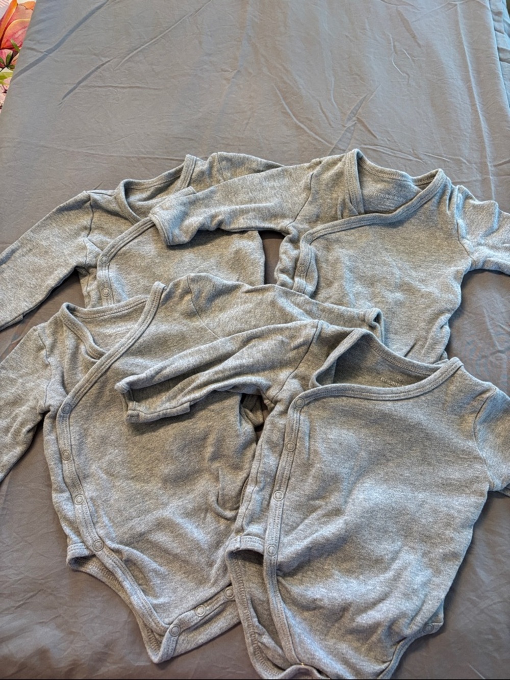 GOOBIE BABY Gray Long-Sleeve Baby Bodysuit Set